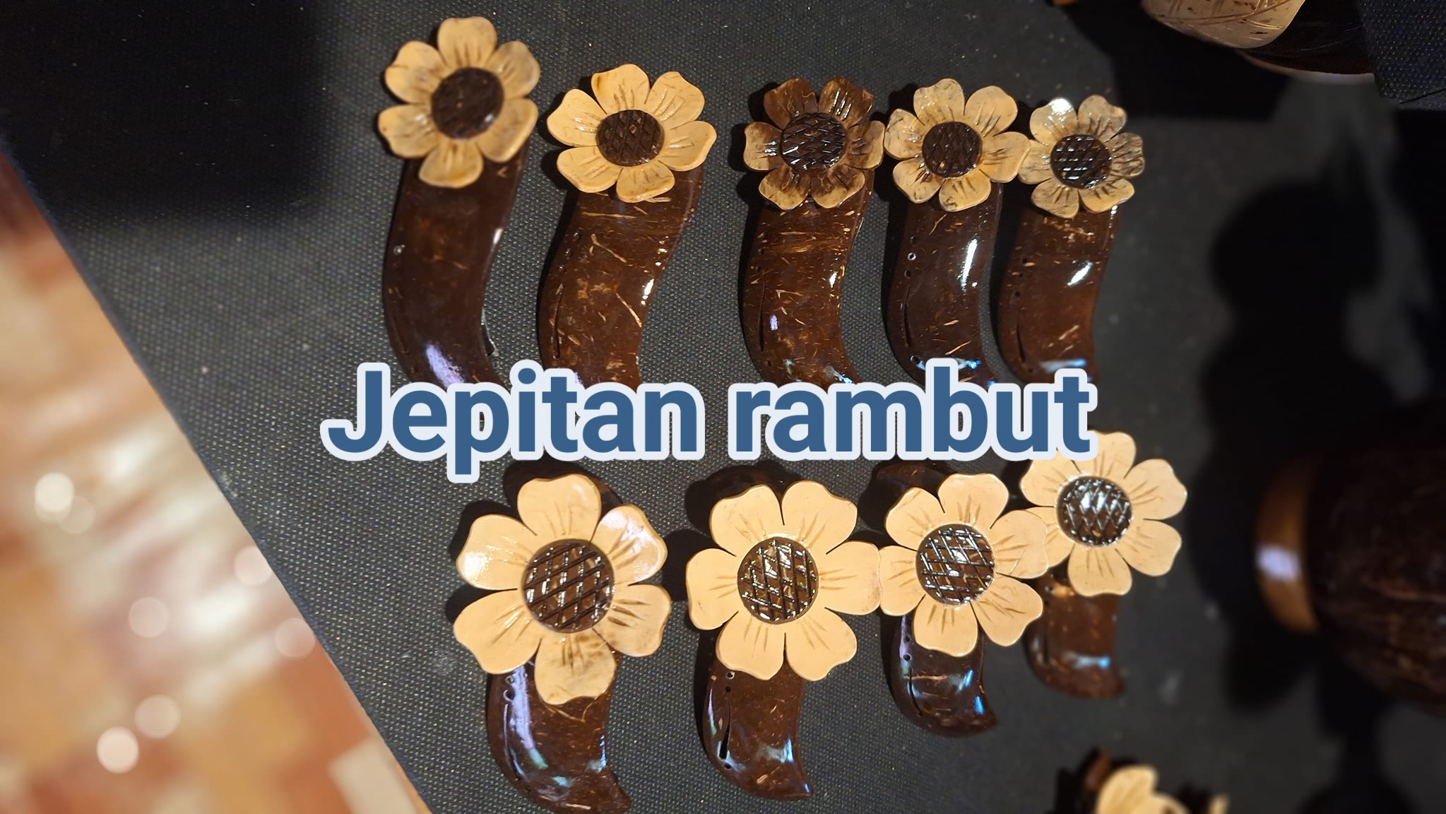 Jepitan Rambut Tempurung