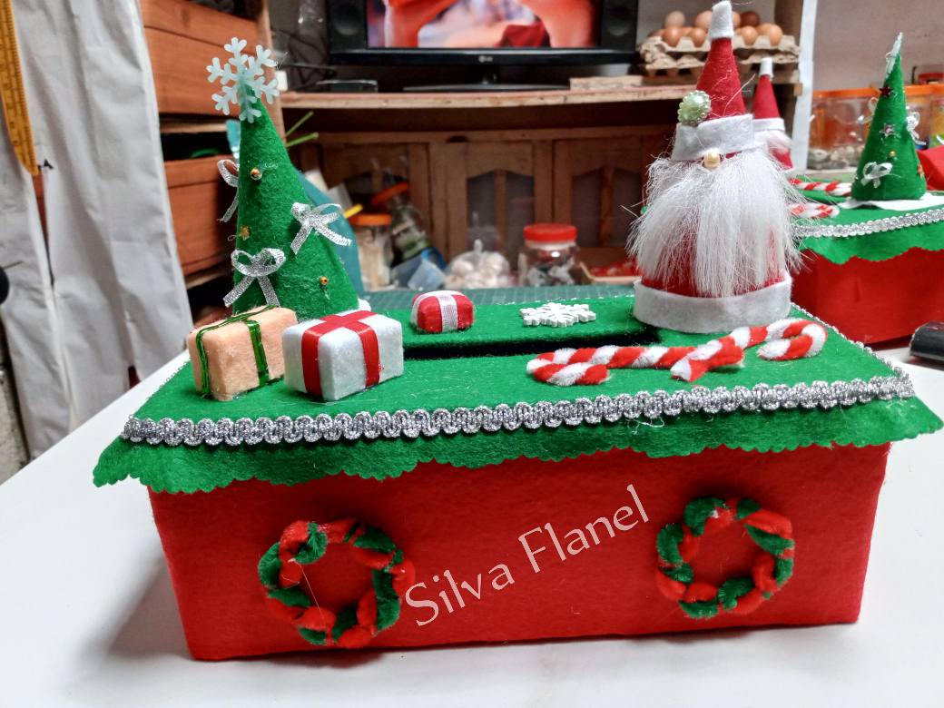 Tempat Tisu Flanel Tema Natal